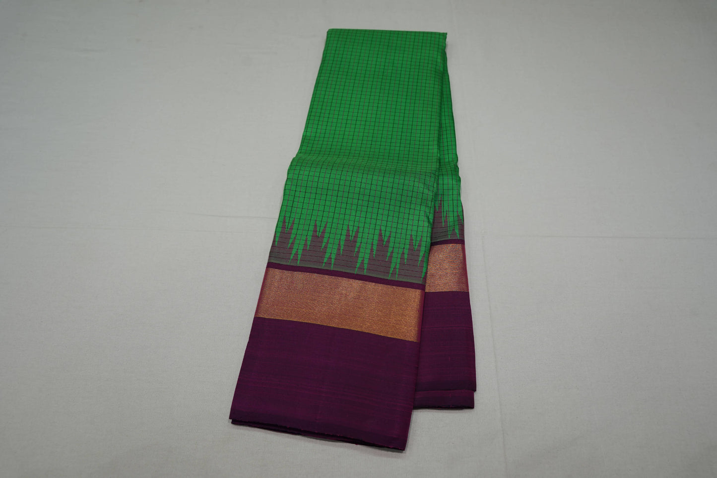 Checked vintage kanchipuram silk saree