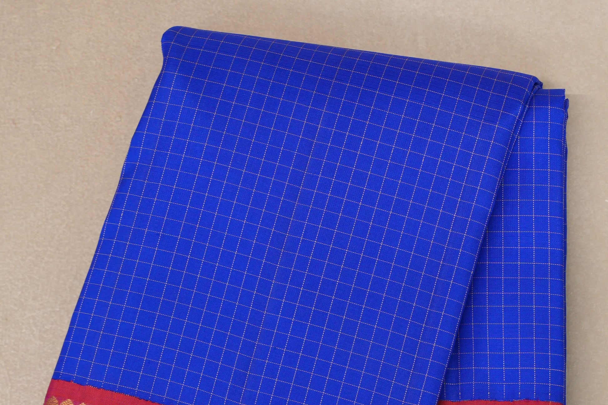 Royal Blue with Orangish Pink Borders Vintage Kanjivaram Silk Saree body
