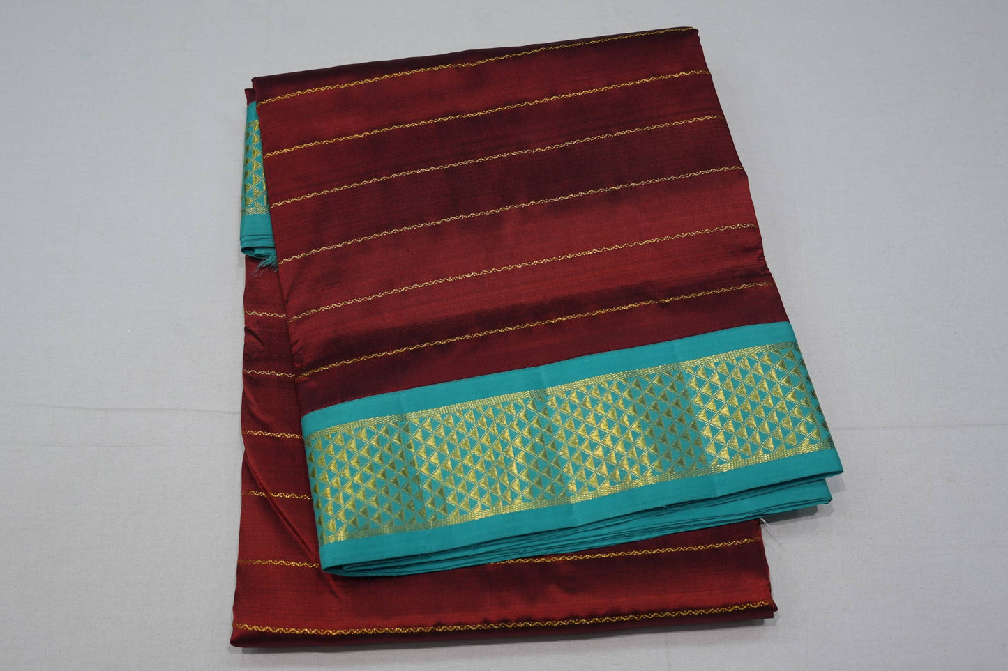 Dark maroon ten yards madisar silk saree