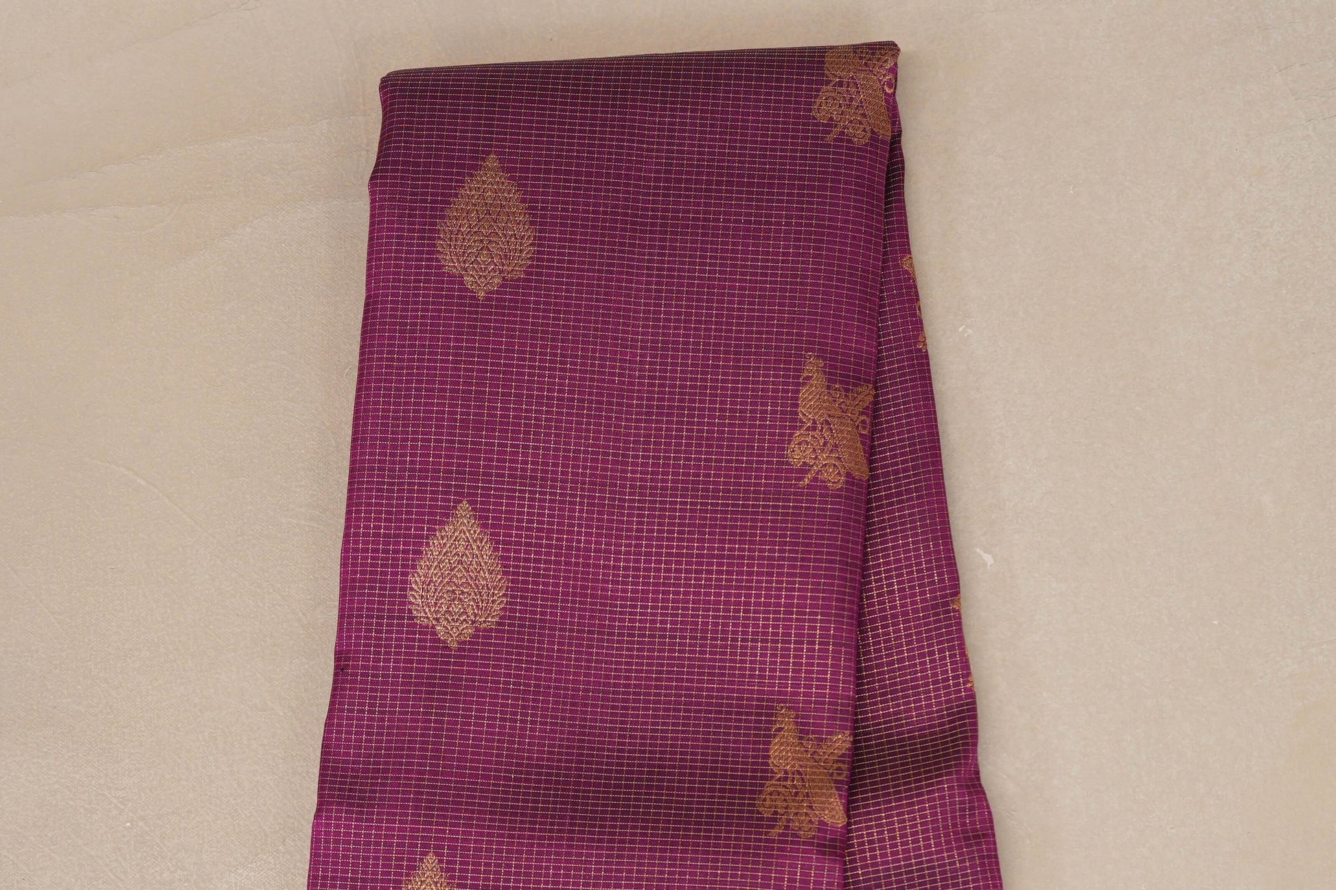 Deep magenta with Small Zari Checks Vintage Kanjivaram Silk Saree body