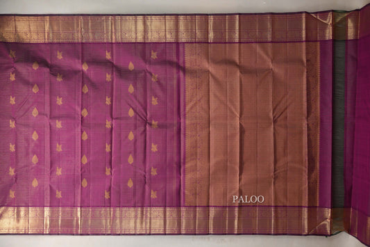 Deep magenta with Small Zari Checks Vintage Kanjivaram Silk Saree paloo