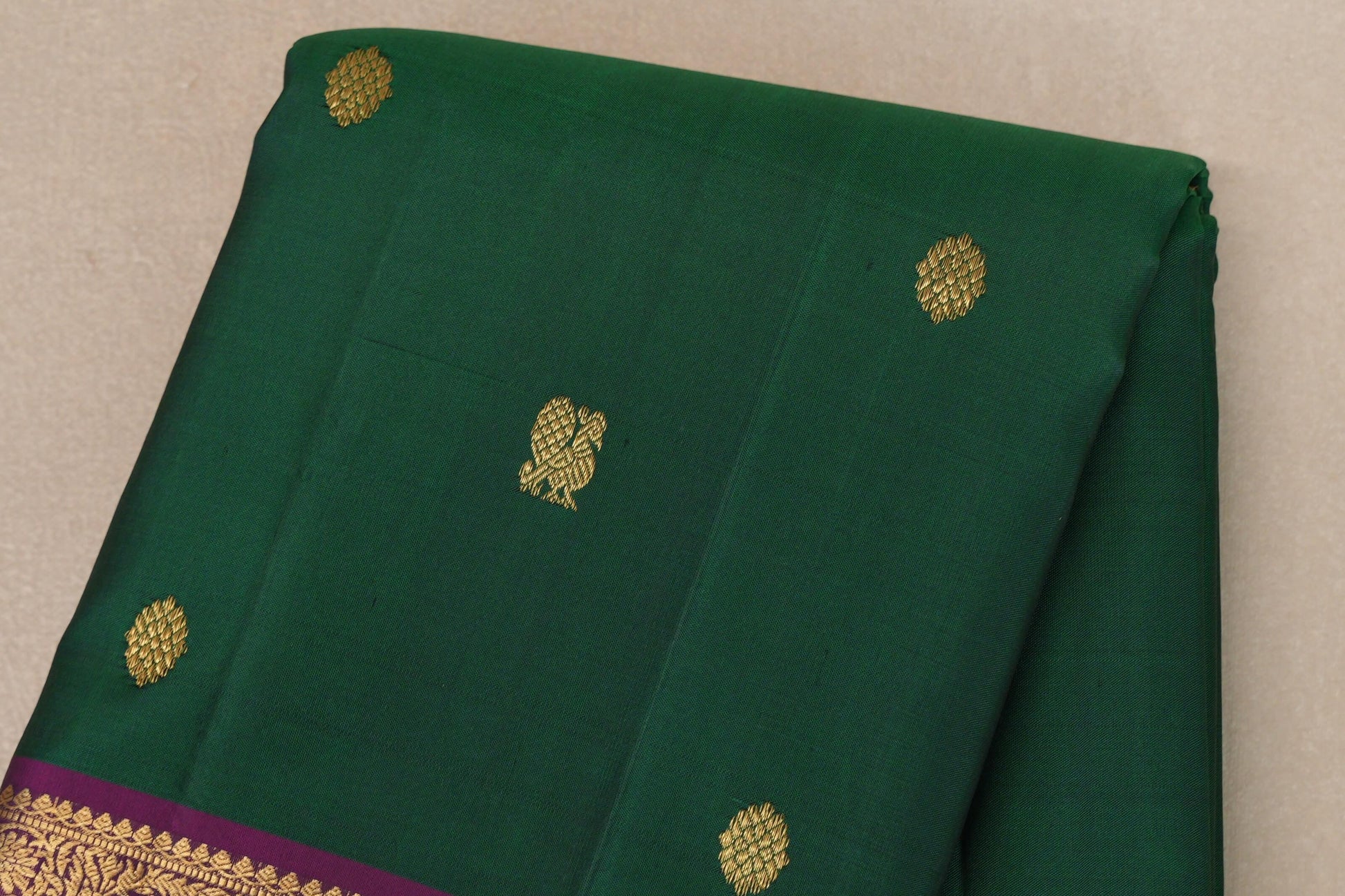 Forest Green Vintage Kanjivaram Silk Saree body