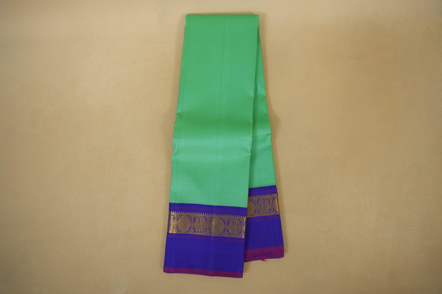 Rexona Green with violet borders Vintage Kanjivaram Silk Saree  body