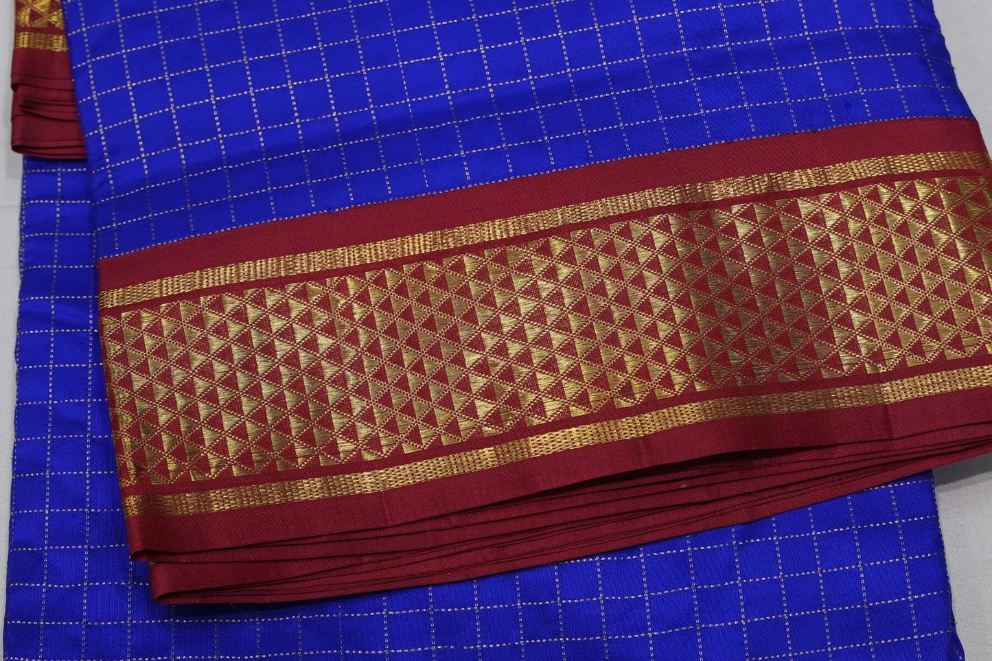 Checked ten yards madisar silk saree