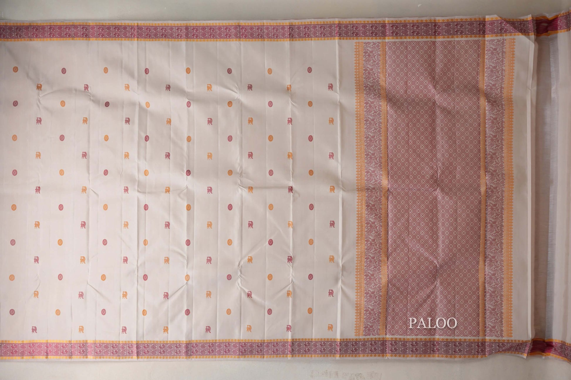 Ivory White with Pink and Mustard Yellow Borders Thread Woven Vintage Kanjivaram Silk Saree paloo