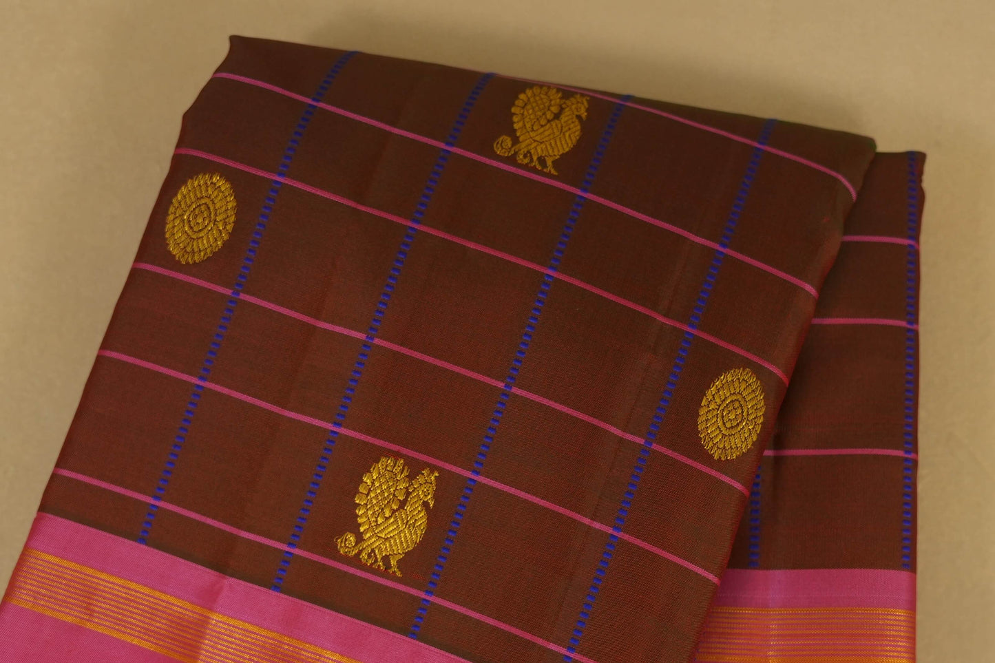 Manthulir with pink borders Vintage Kanjivaram Silk Saree  body