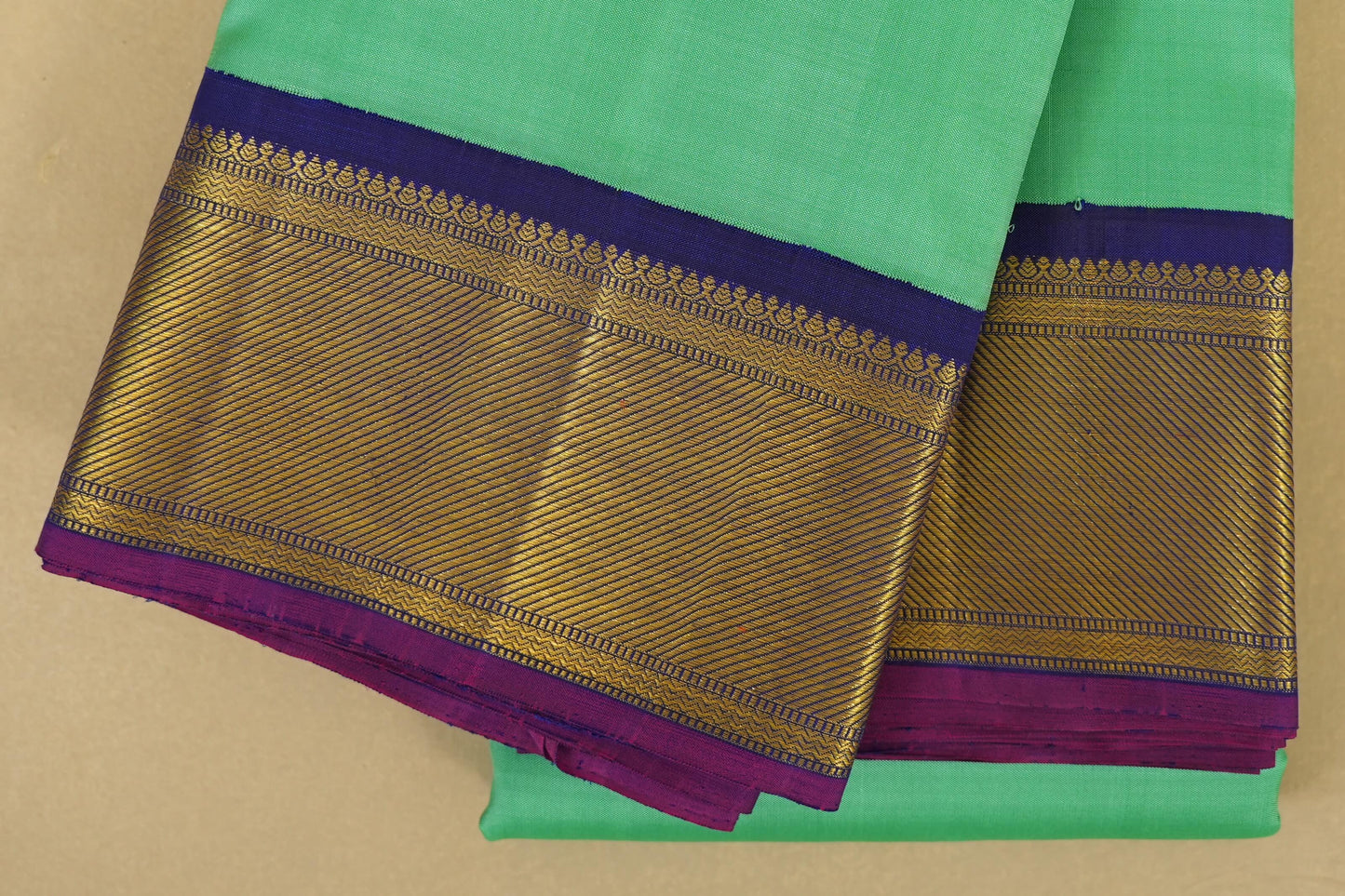 Rexona Green with blue borders Vintage Kanjivaram Silk Saree border