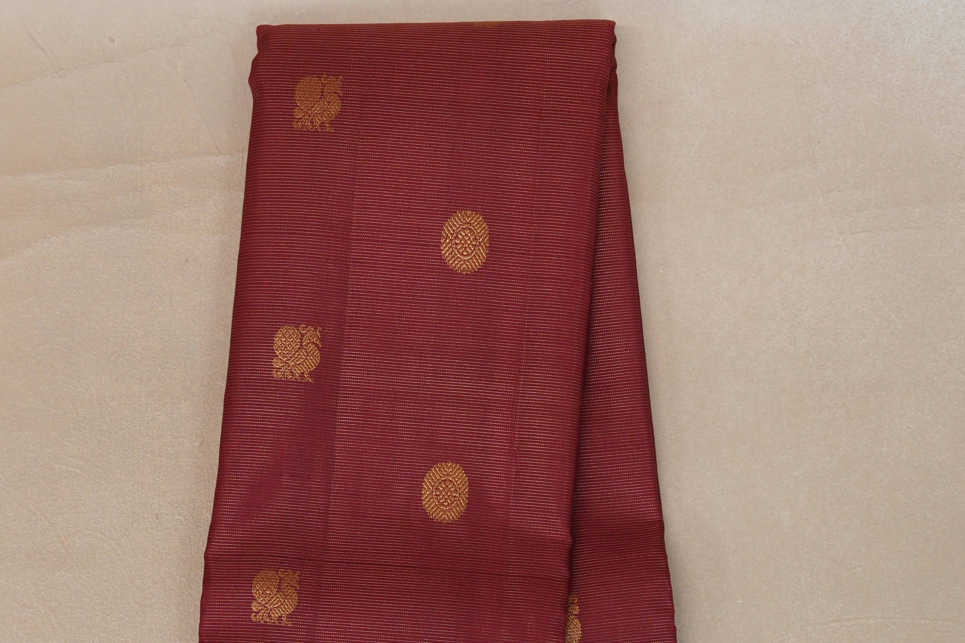 Deep Maroon with Bright Pink Borders Vintage Kanjivaram Silk Saree body