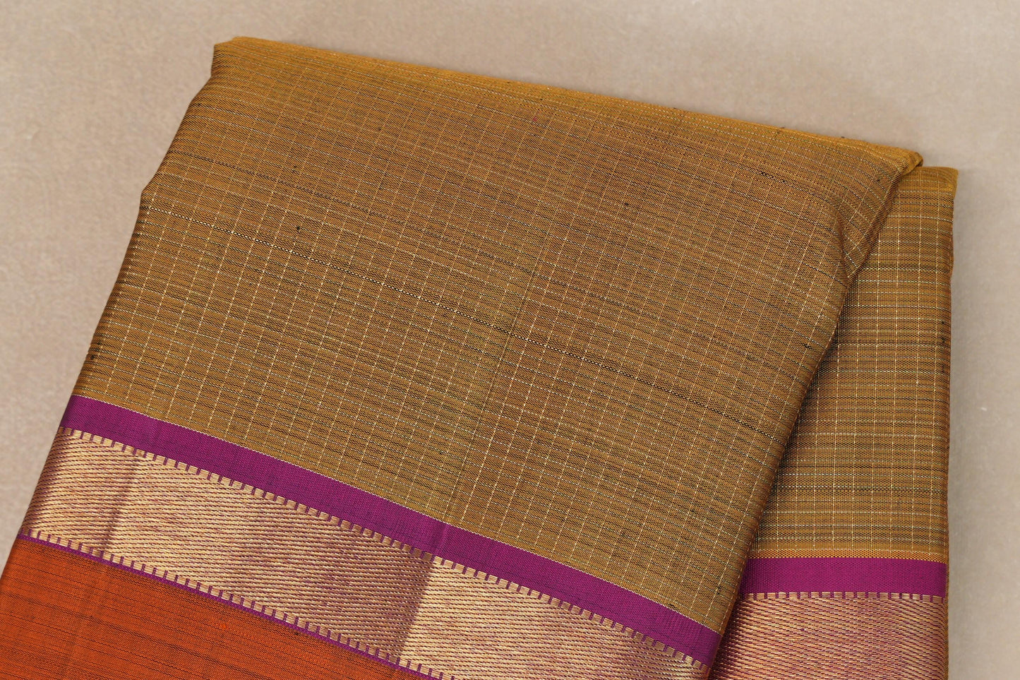 Golden Olive Green with Deep Magenta Borders Vintage Kanjivaram Silk Saree body