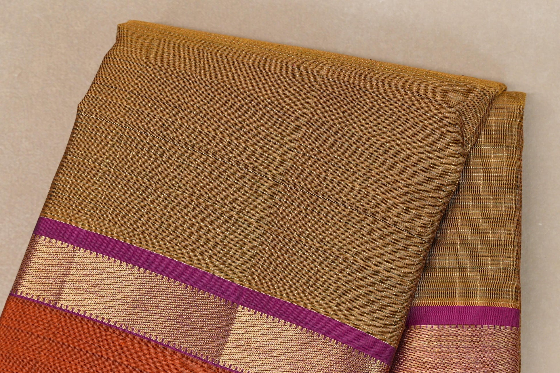 Golden Olive Green with Deep Magenta Borders Vintage Kanjivaram Silk Saree body