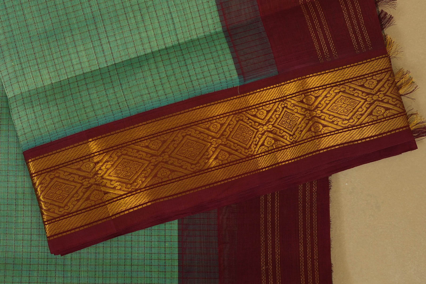 Rexona Green with maroon Borders Silk Cotton Saree border