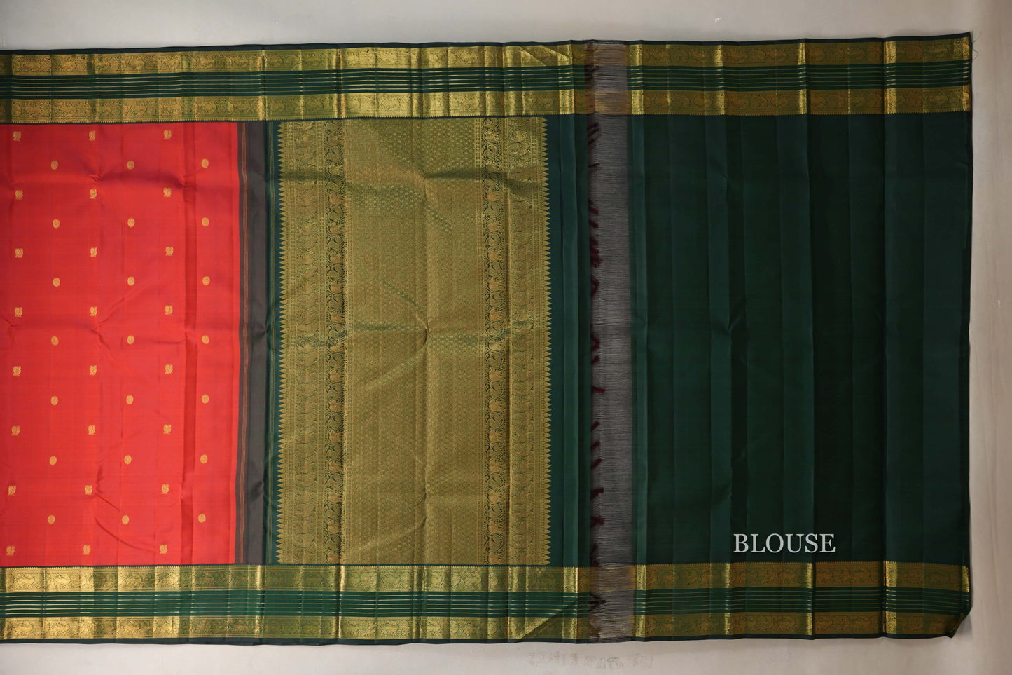 Bright Red with Dark Bottle Green Borders Vintage Kanjivaram Silk Saree blouse