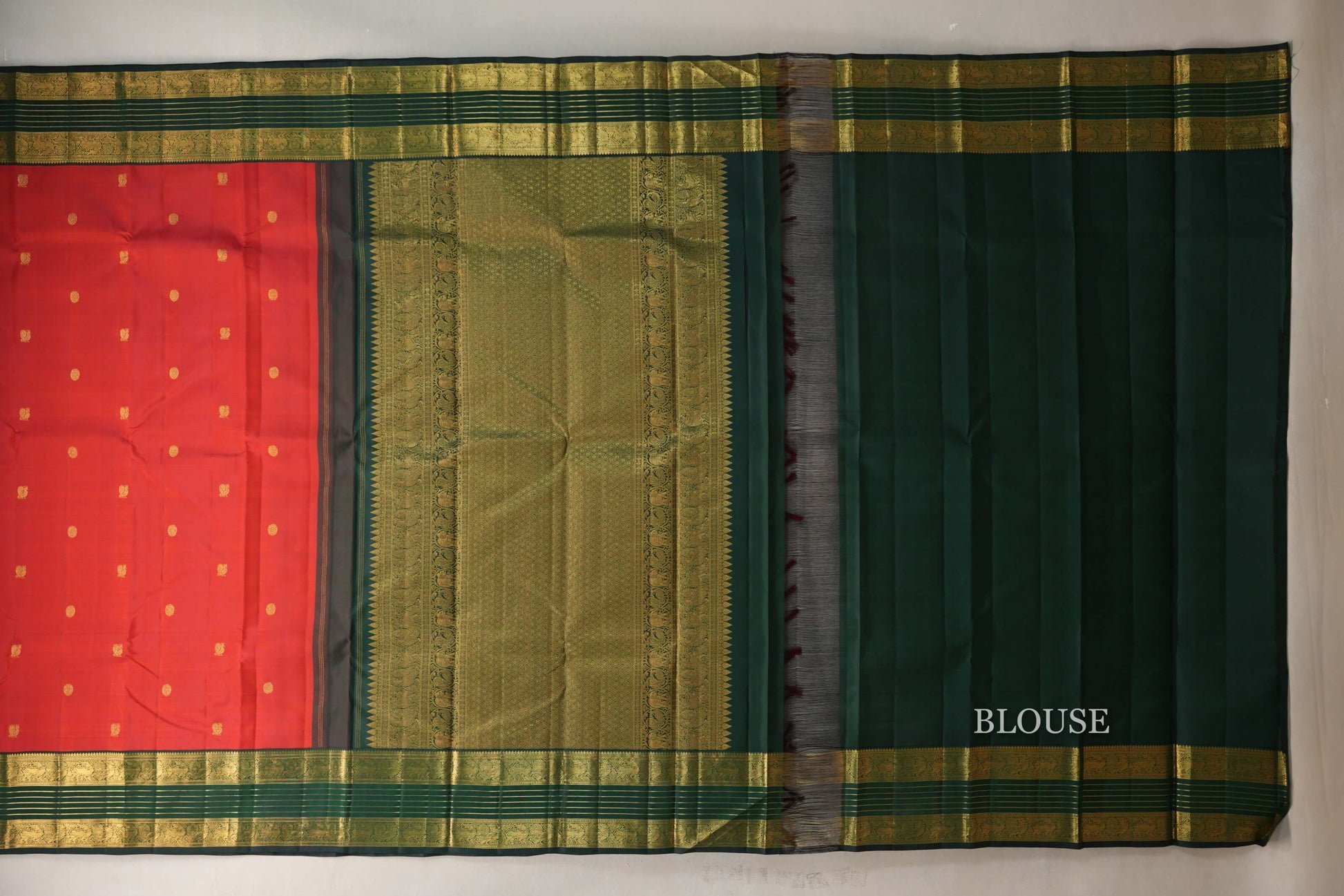 Bright Red with Dark Bottle Green Borders Vintage Kanjivaram Silk Saree blouse