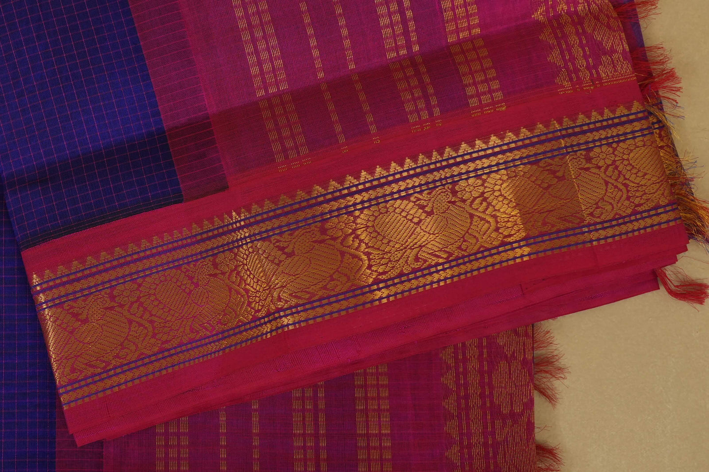 Blue with Pink Borders Silk Cotton Saree border