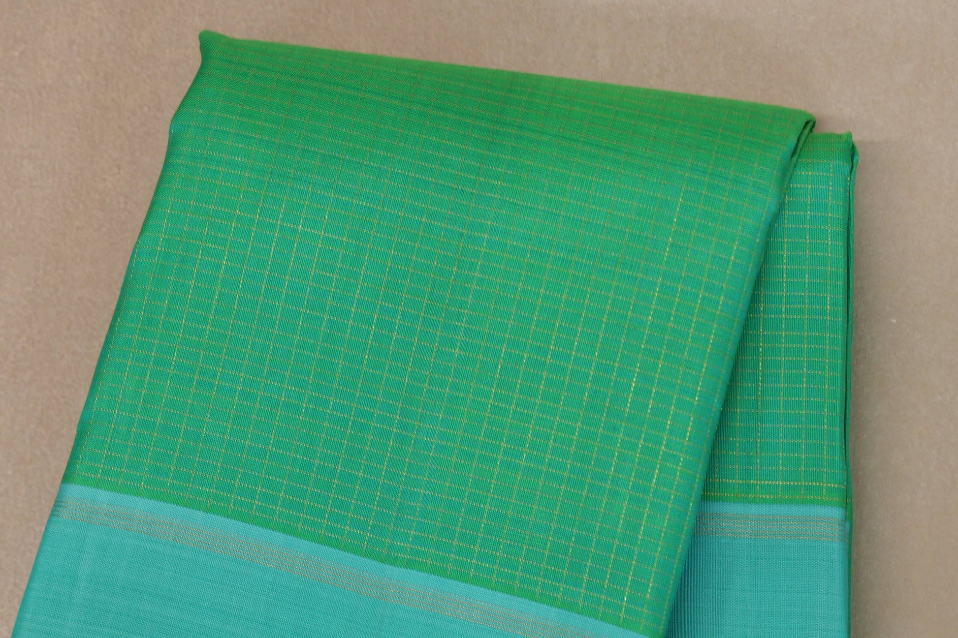 Bright Sea Green with Aqua Blue Borders Vintage Kanjivaram Silk Saree body