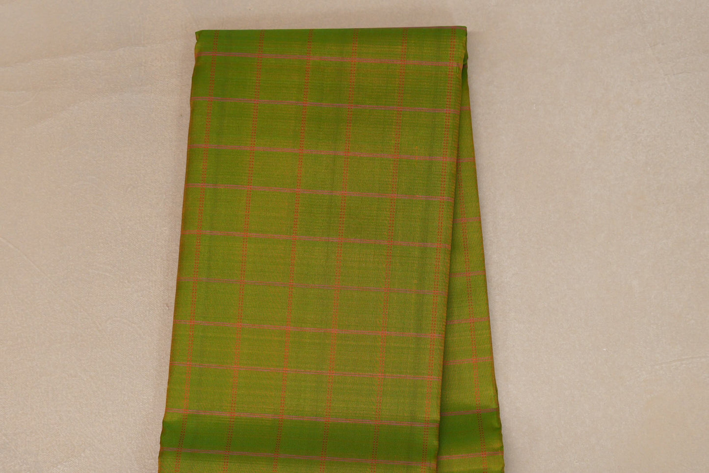Yellowish Green with Dual Tone of Yellow and Pink Borders Vintage Kanjivaram Silk Saree body