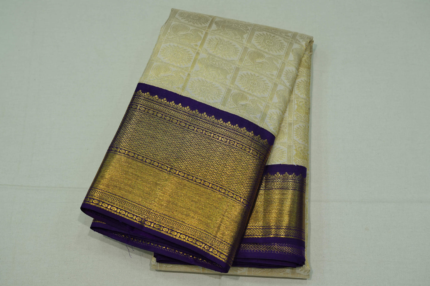 Off-white bridal kanchipuram silk saree