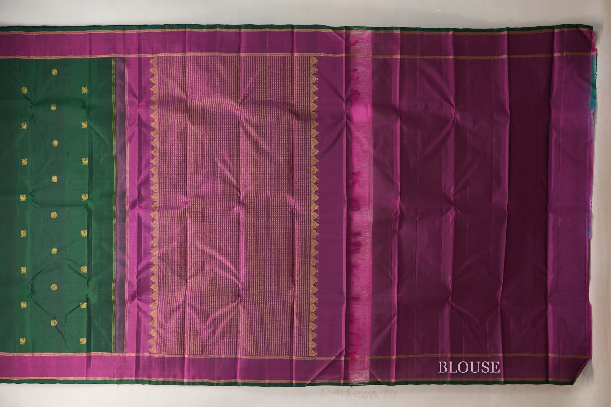 Deep Bottle Green with Deep Magenta Borders Vintage Kanjivaram Silk Saree blouse
