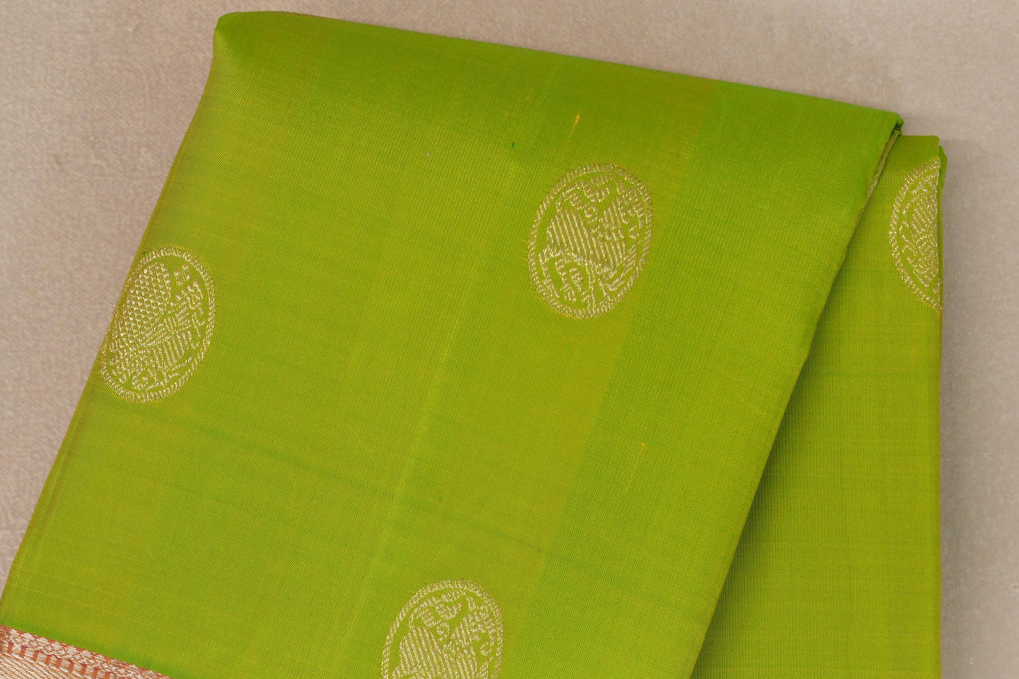 Parrot Green with Dual Tone of Pink and Yellow Borders Vintage Kanjivaram Silk Saree body