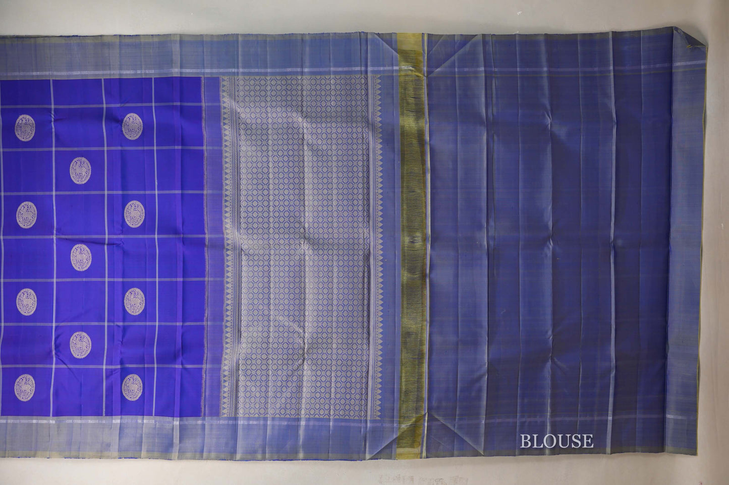 Dual Tone of Violet and Blue Vintage Kanjivaram Silk Saree blouse