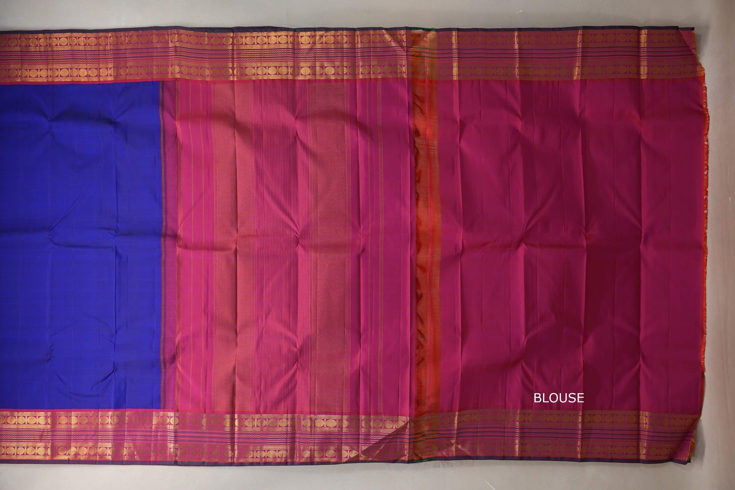Deep blue with Orangish Pink borders Vintage Kanjivaram Silk Saree by Shreenivas Silks PSSR019383