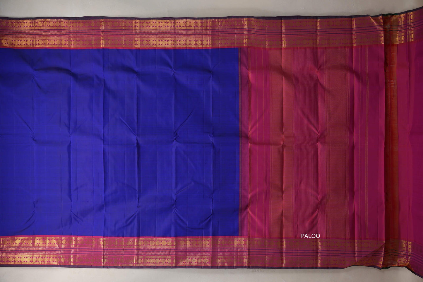Deep blue with Orangish Pink borders Vintage Kanjivaram Silk Saree by Shreenivas Silks PSSR019383