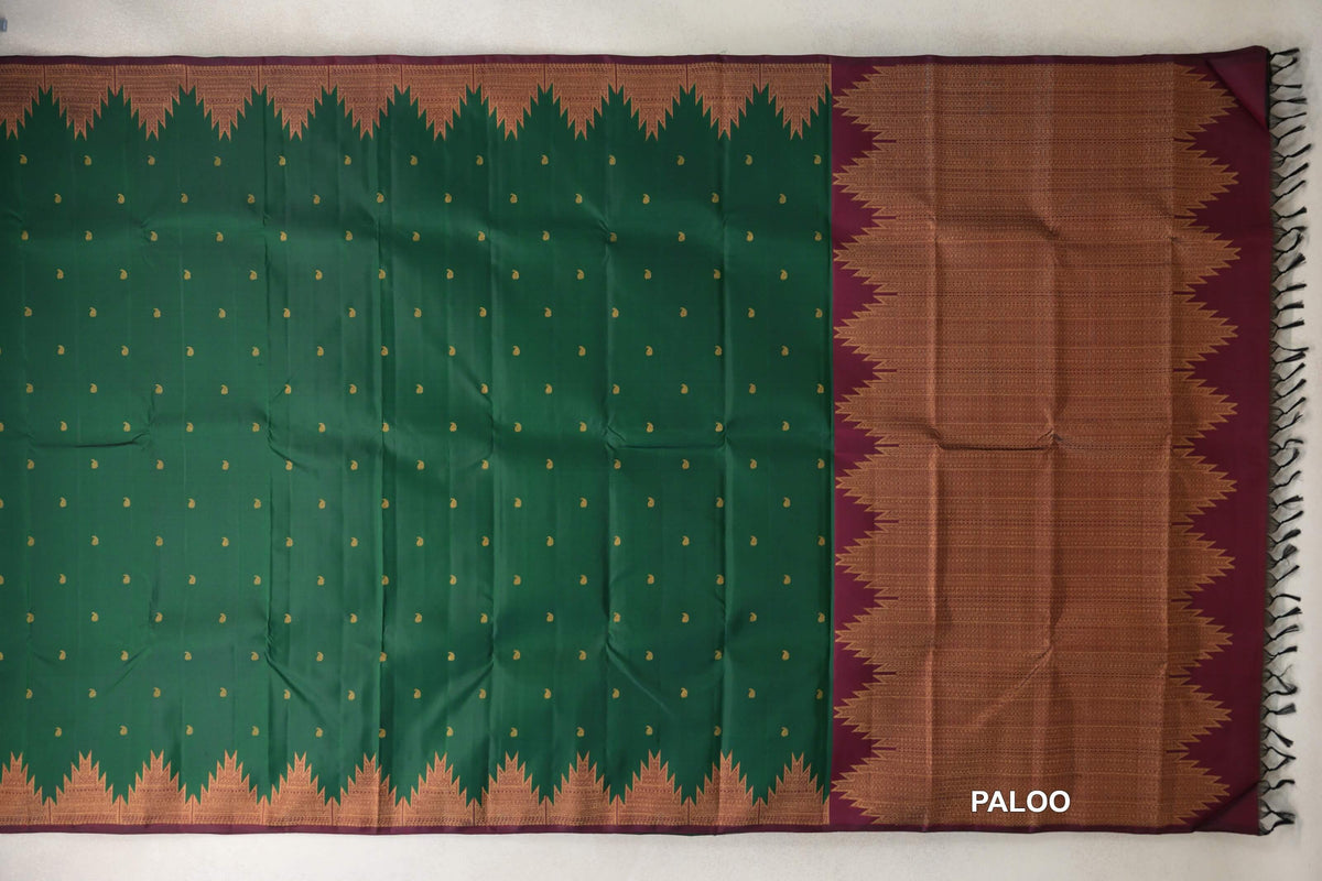 Deep Bottle Green Temple Borders Vintage Kanjivaram Silk Saree paloo