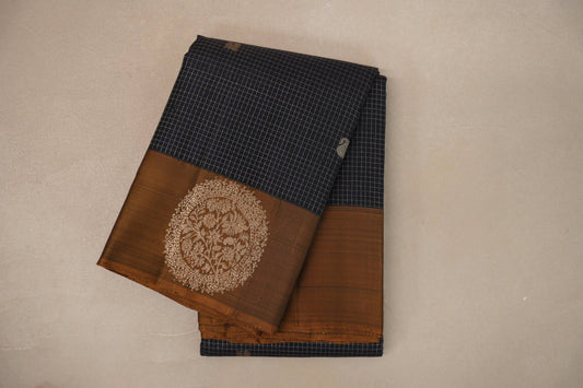 Deep navy blue with Golden Olive Green Vintage Kanjivaram Silk Saree by Shreenivas Silks PSSR019393
