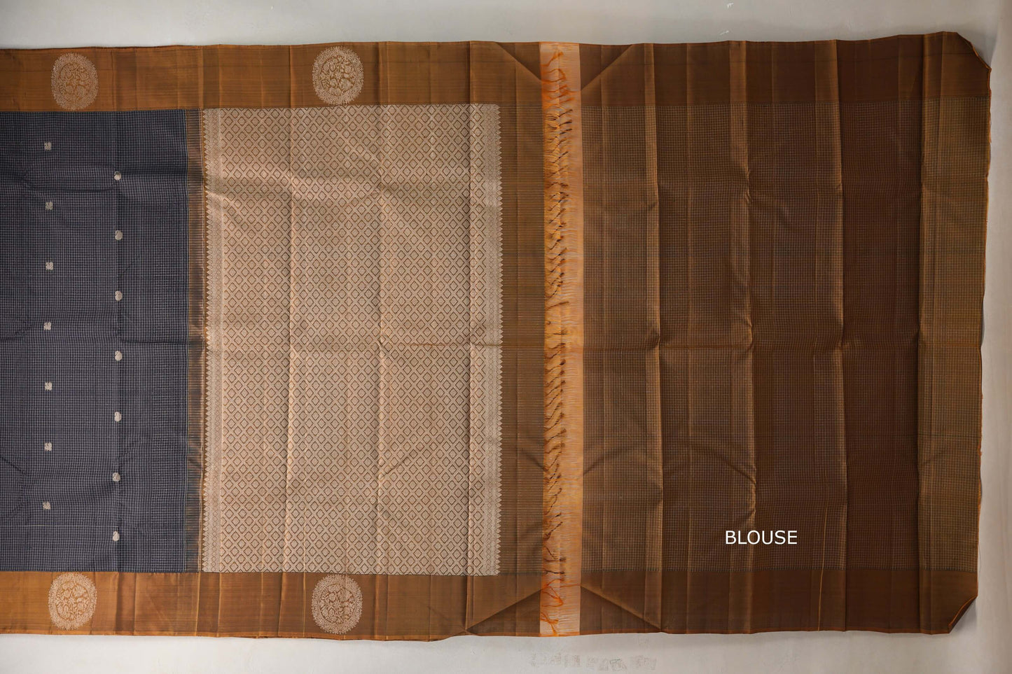 Deep navy blue with Golden Olive Green Vintage Kanjivaram Silk Saree by Shreenivas Silks PSSR019393