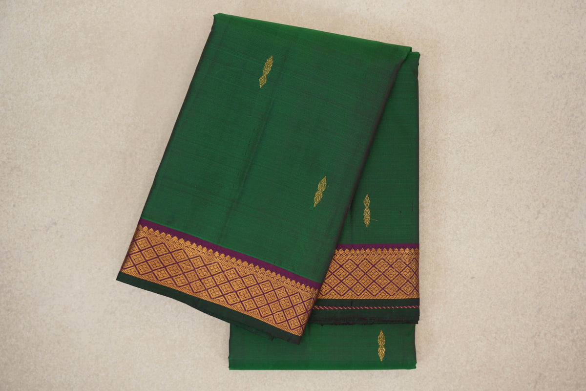 folded  Forest Green Vintage Kanjivaram Silk Saree