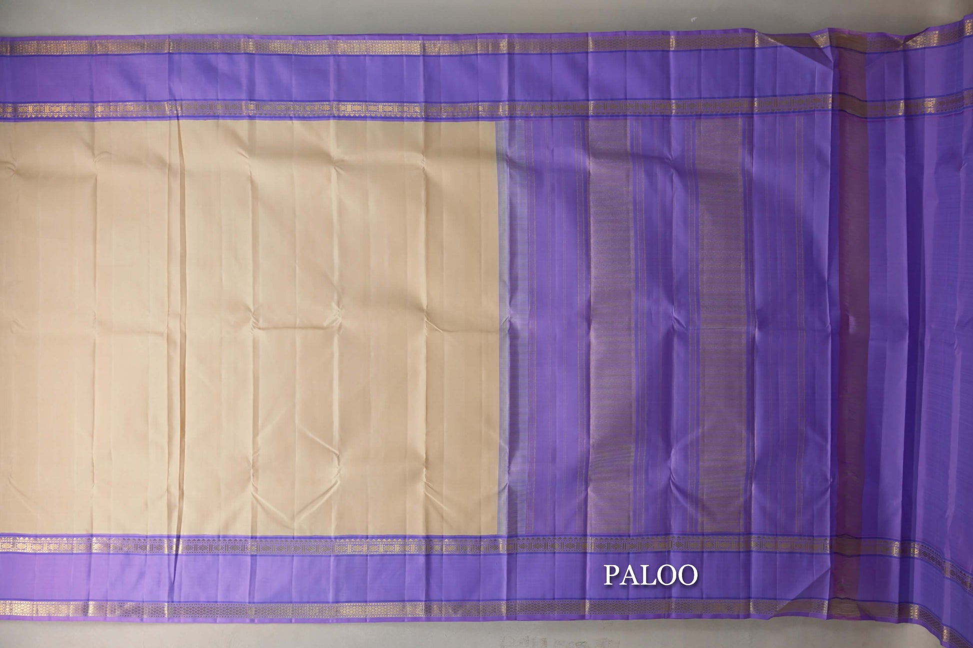 Cream with Pastel Lavender Rettai Pettu Borders Vintage Kanjivaram Silk Saree paloo