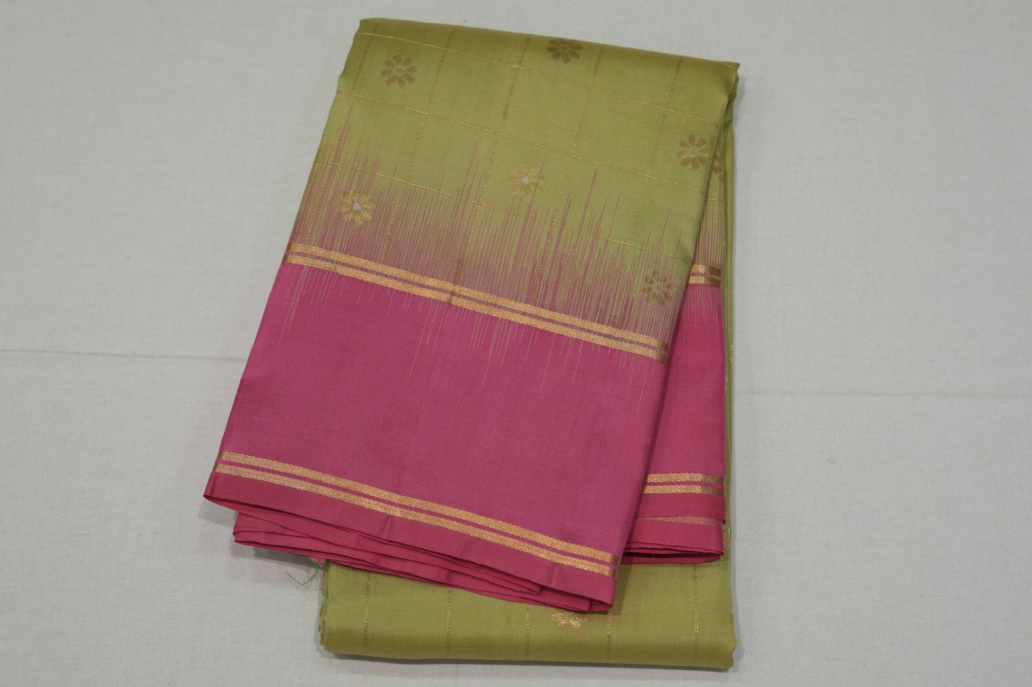 Elaichi green light weight kanchipuram silk saree