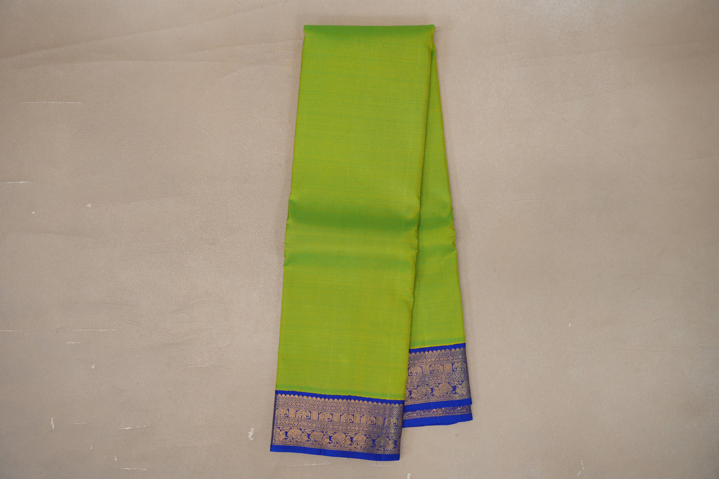 Online Plain Dual Tone of Yellow and Green Vintage Kanjivaram Silk Saree