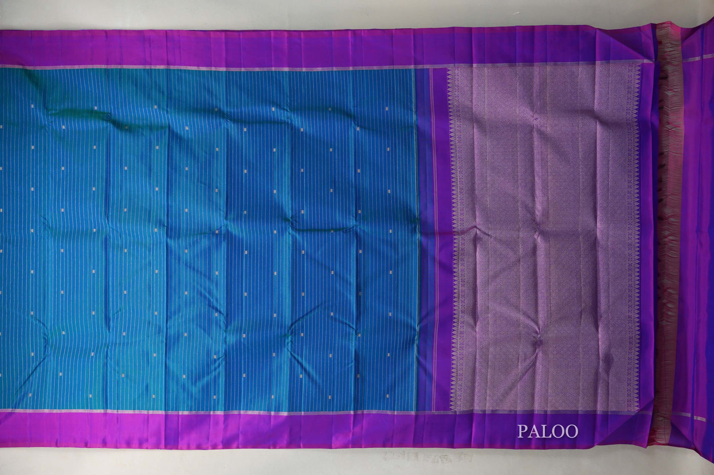 Peacock blue with magenta Borders Vintage Kanjivaram Silk Saree by Shreenivas Silks PSSR019426