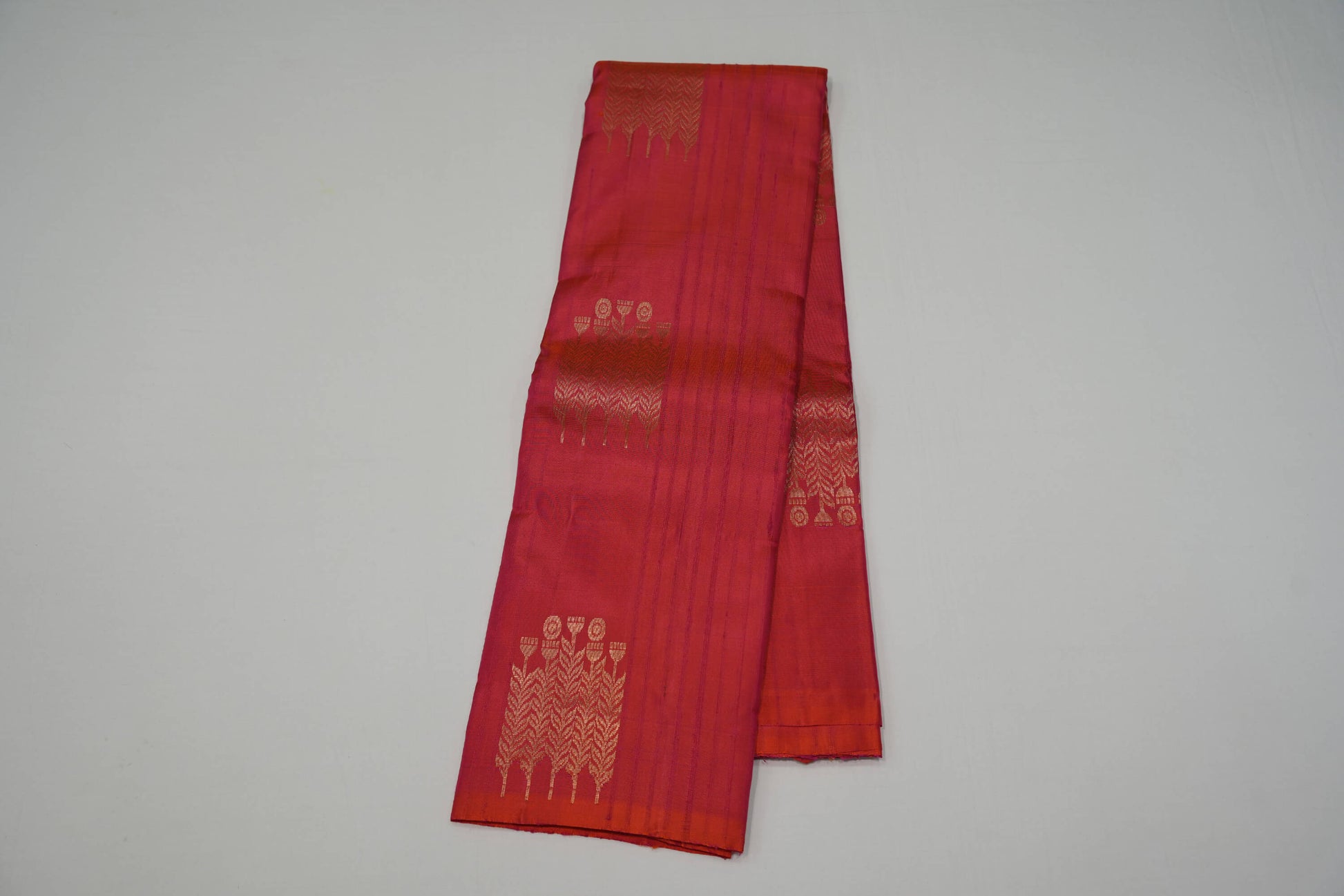 Borderless light weight kanchipuram silk saree