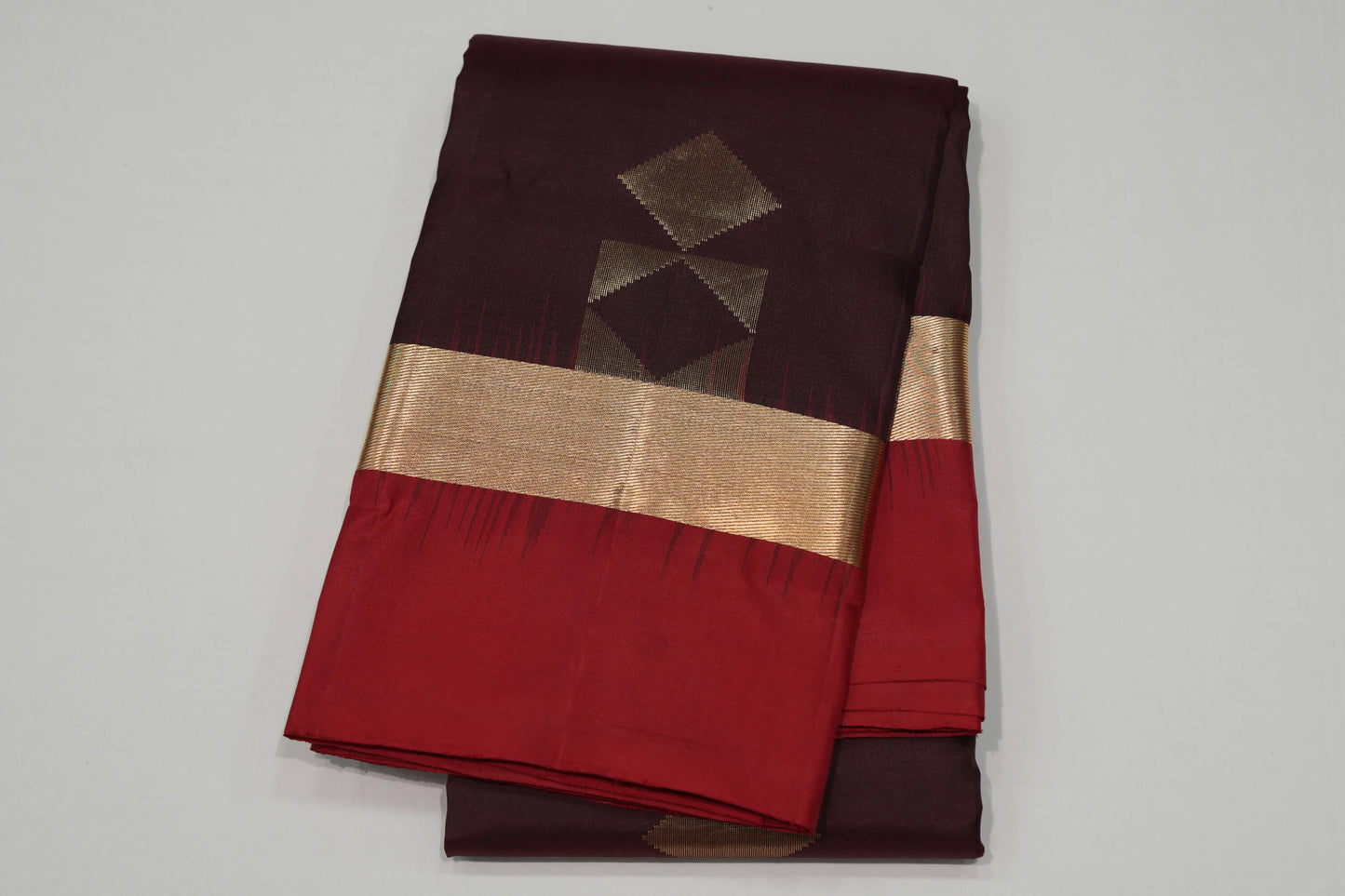 Brown light weight kanchipuram silk saree