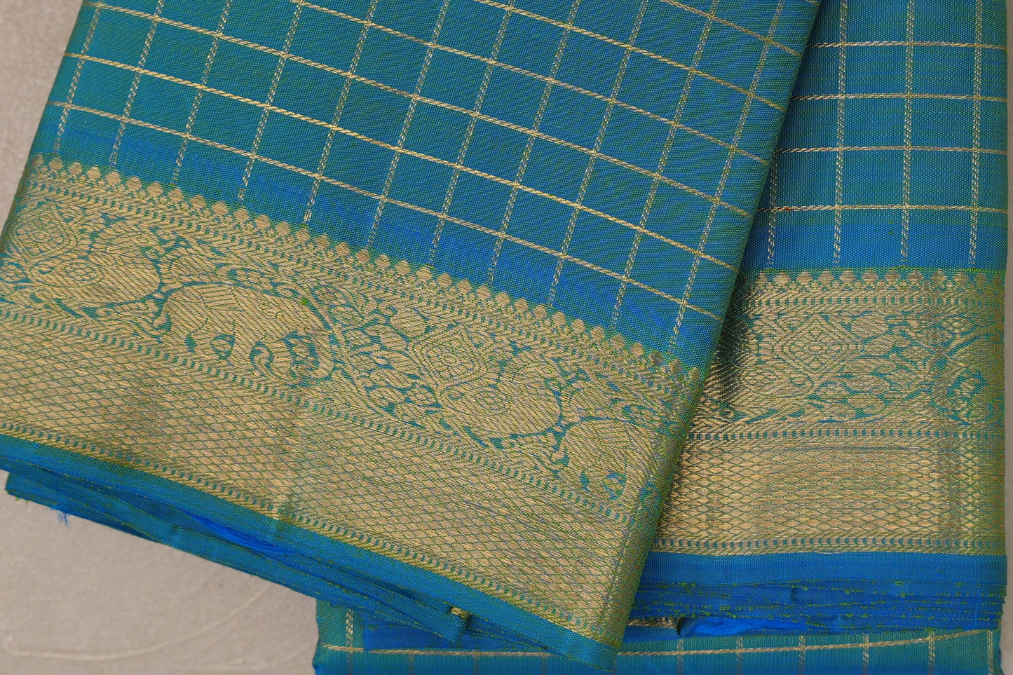 Dual Tone of Cobalt Blue and Green Vintage Heirloom Kanjivaram Silk Saree by Shreenivas Silks PSSR019474