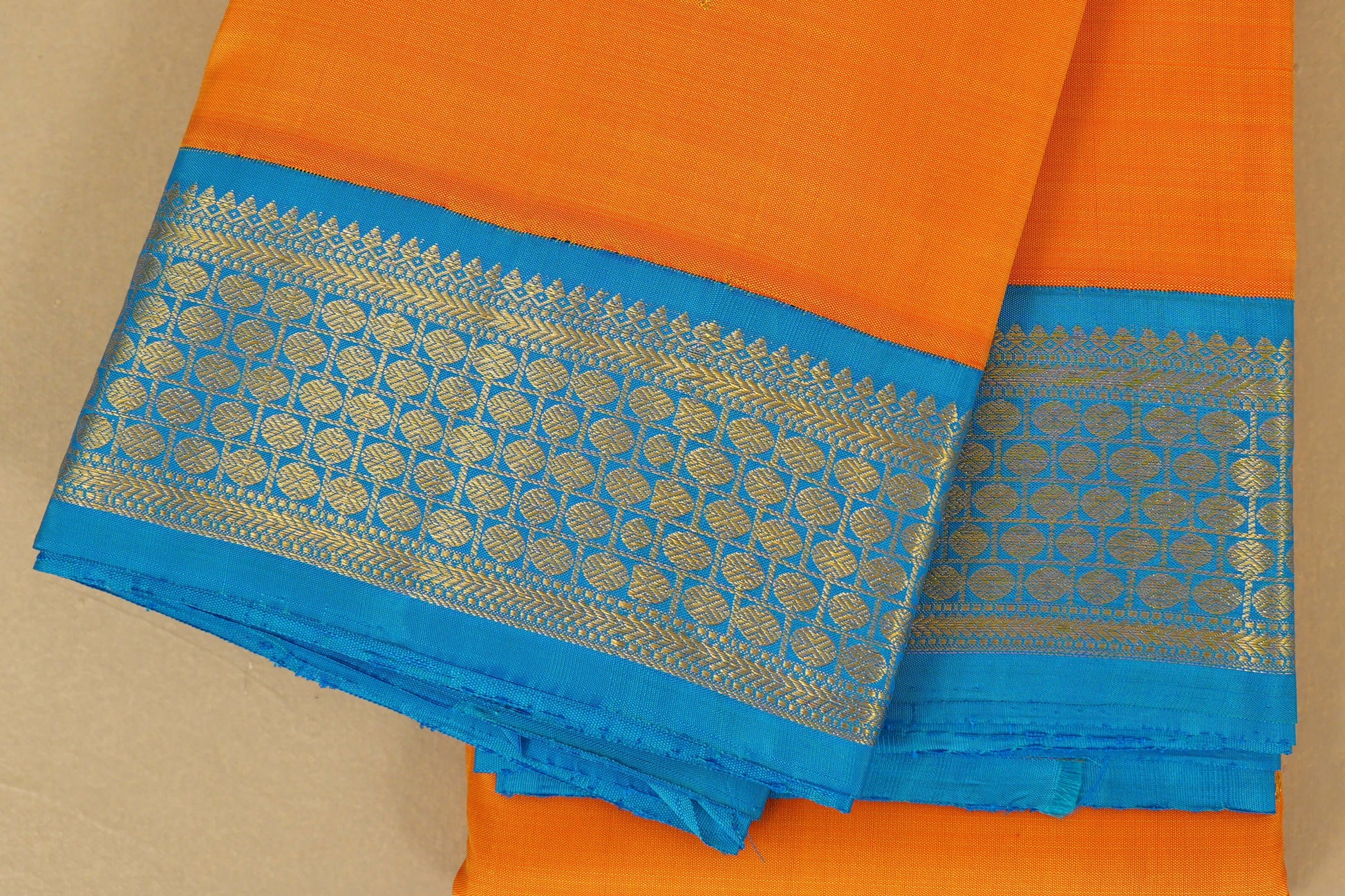 Mango Yellow Vintage Kanjivaram Silk Saree borders zoom