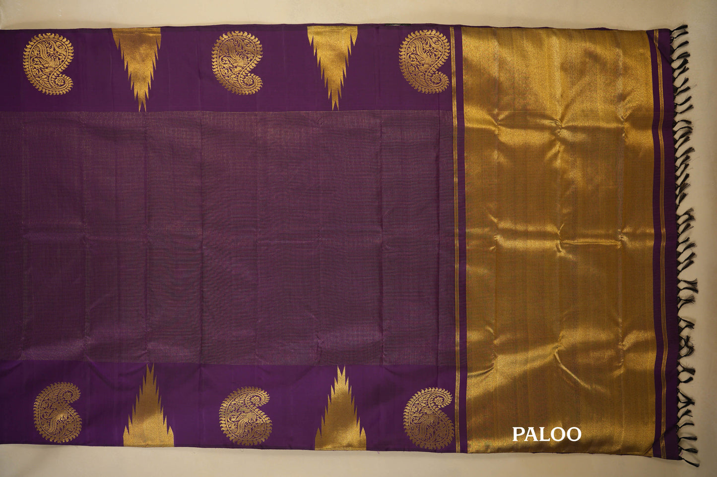 Purple Small Zari Checks Vintage Kanjivaram Silk Saree paloo