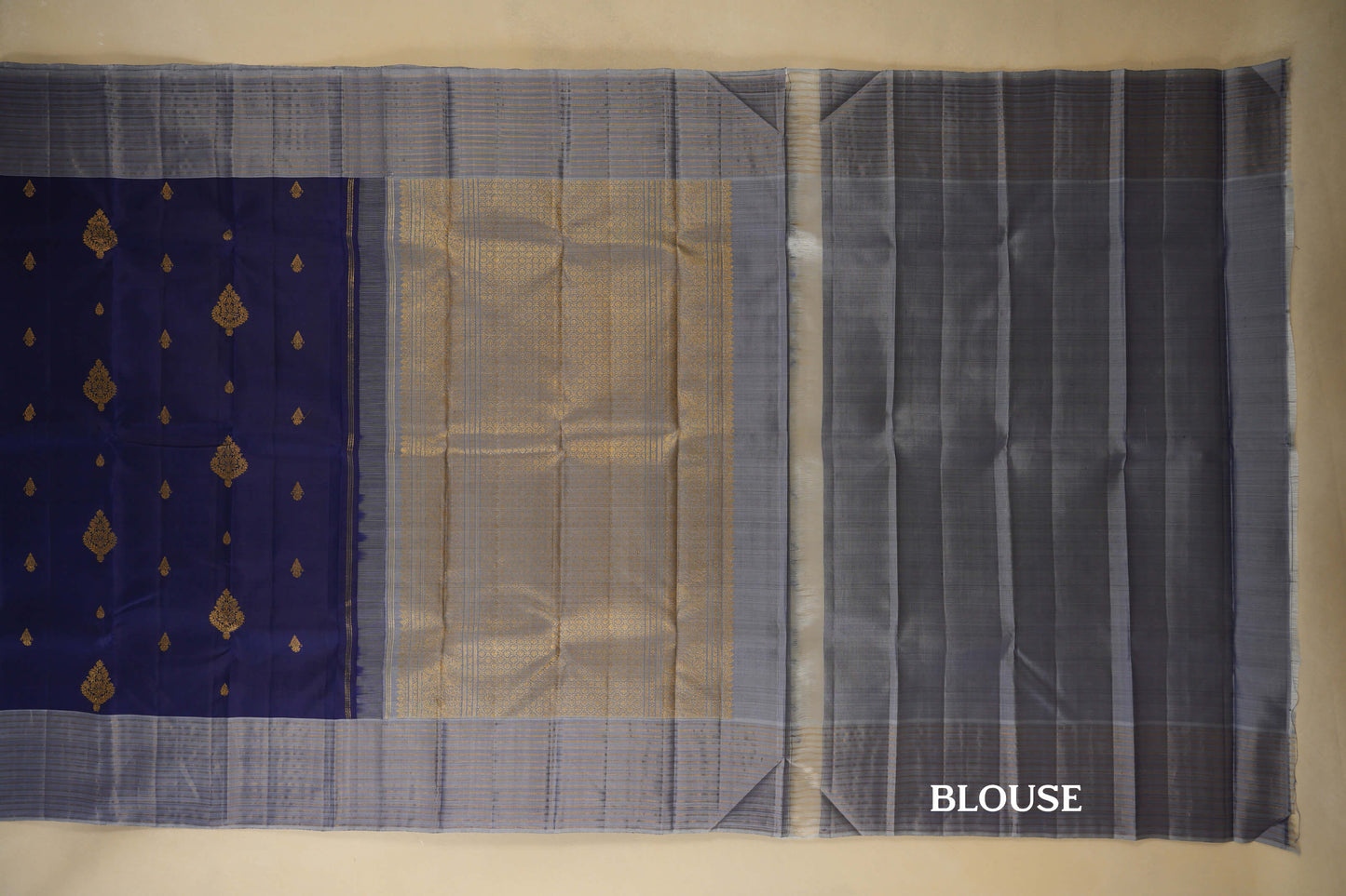 Navy Blue and Grey Borders Vintage Kanjivaram Silk Saree blouse