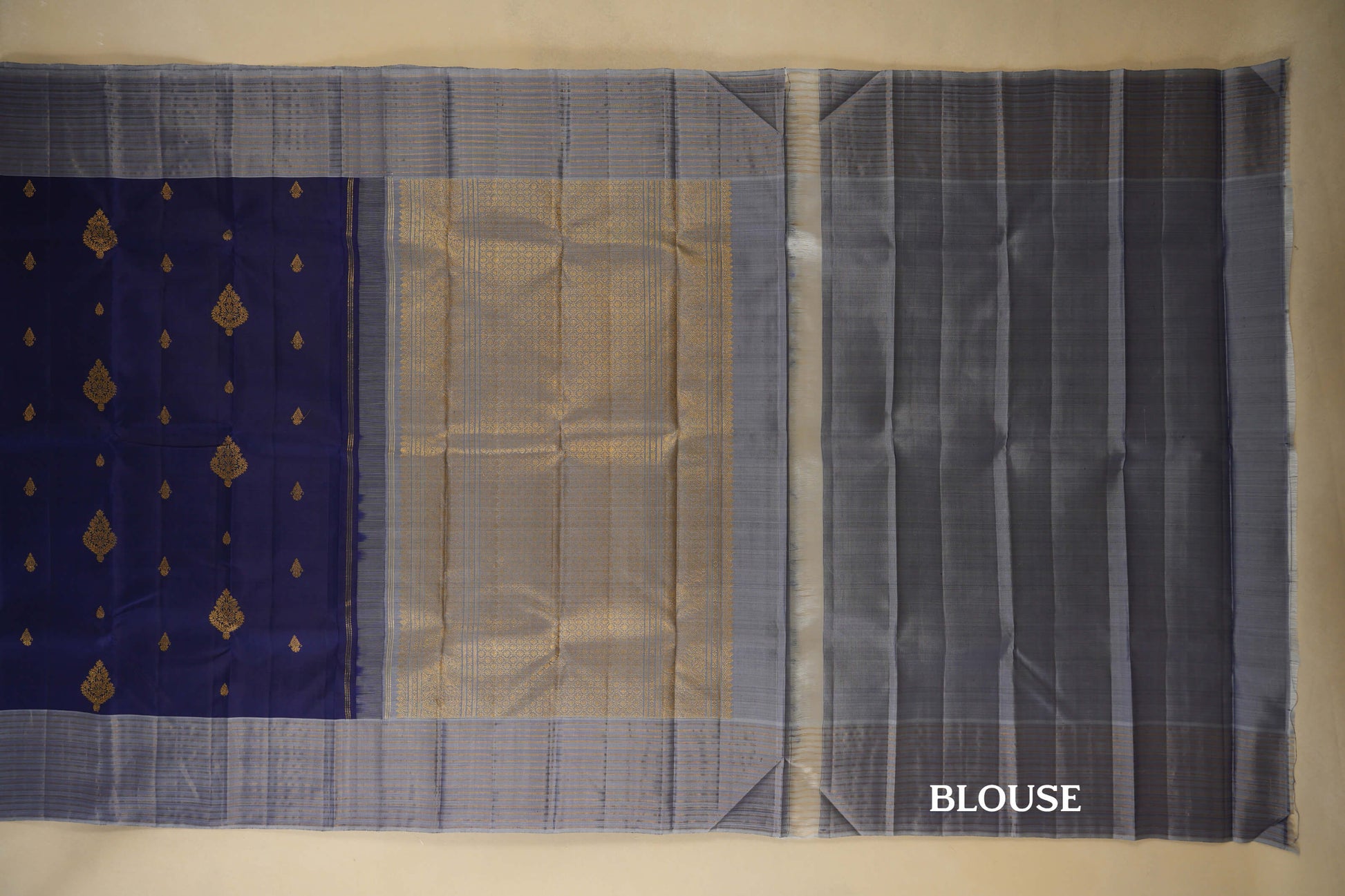 Navy Blue and Grey Borders Vintage Kanjivaram Silk Saree blouse