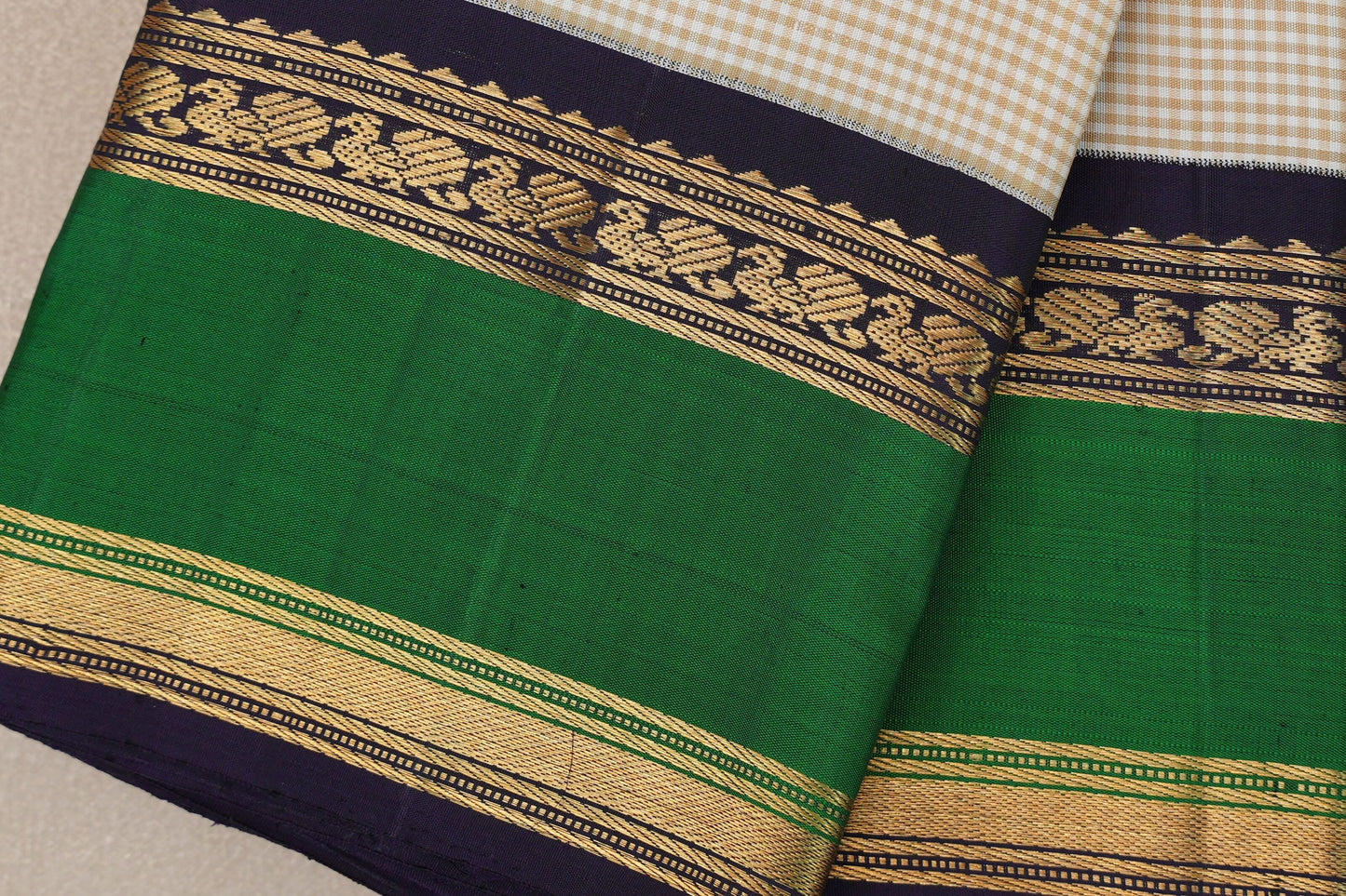 Cream Vintage Kanjivaram Silk Saree rettai pettu border