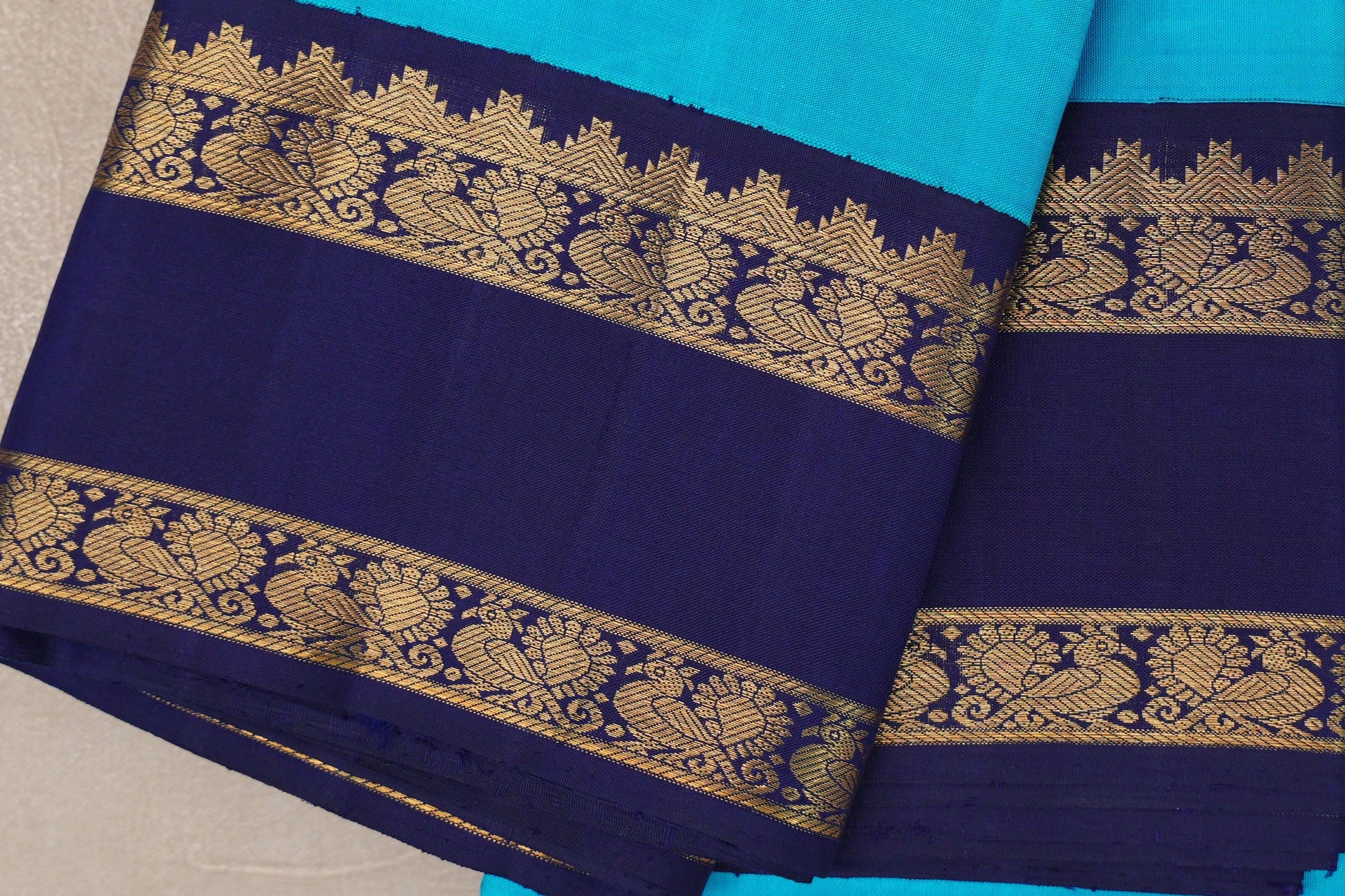 Aqua Blue Vintage Kanjivaram Silk Saree rettai pettu border