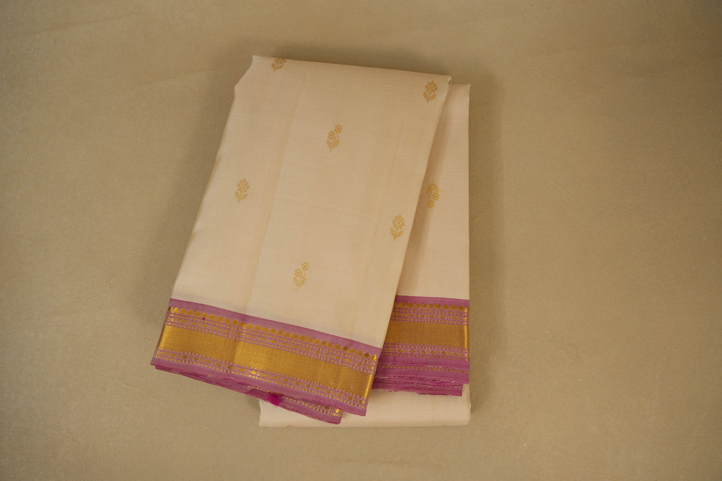 Off-white with Pink Borders Vintage Kanjivaram Silk Saree by Shreenivas Silks PSSR018372