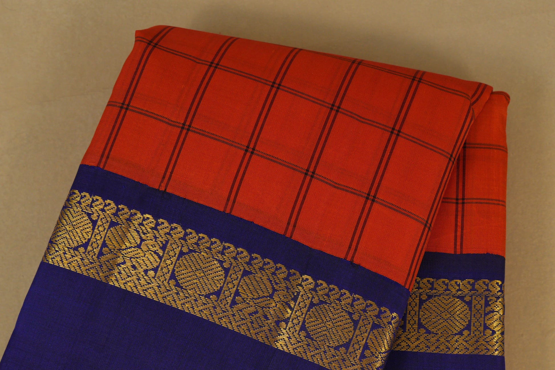 Orange with Blue Borders Vintage Kanjivaram Silk Saree body