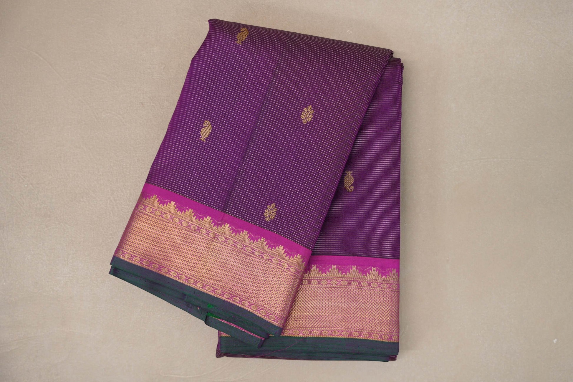 Deep Magenta Vaira Oosi Vintage Kanjivaram Silk Saree