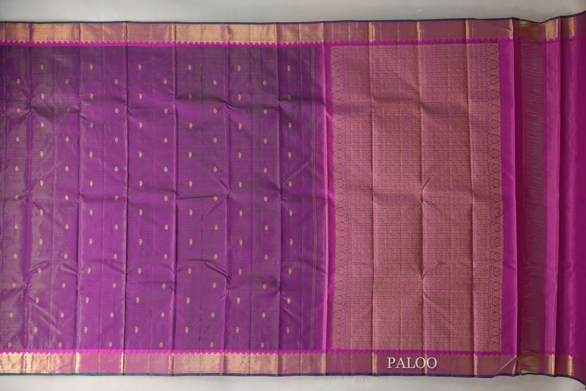 Deep Magenta Vaira Oosi Vintage Kanjivaram Silk Saree paloo