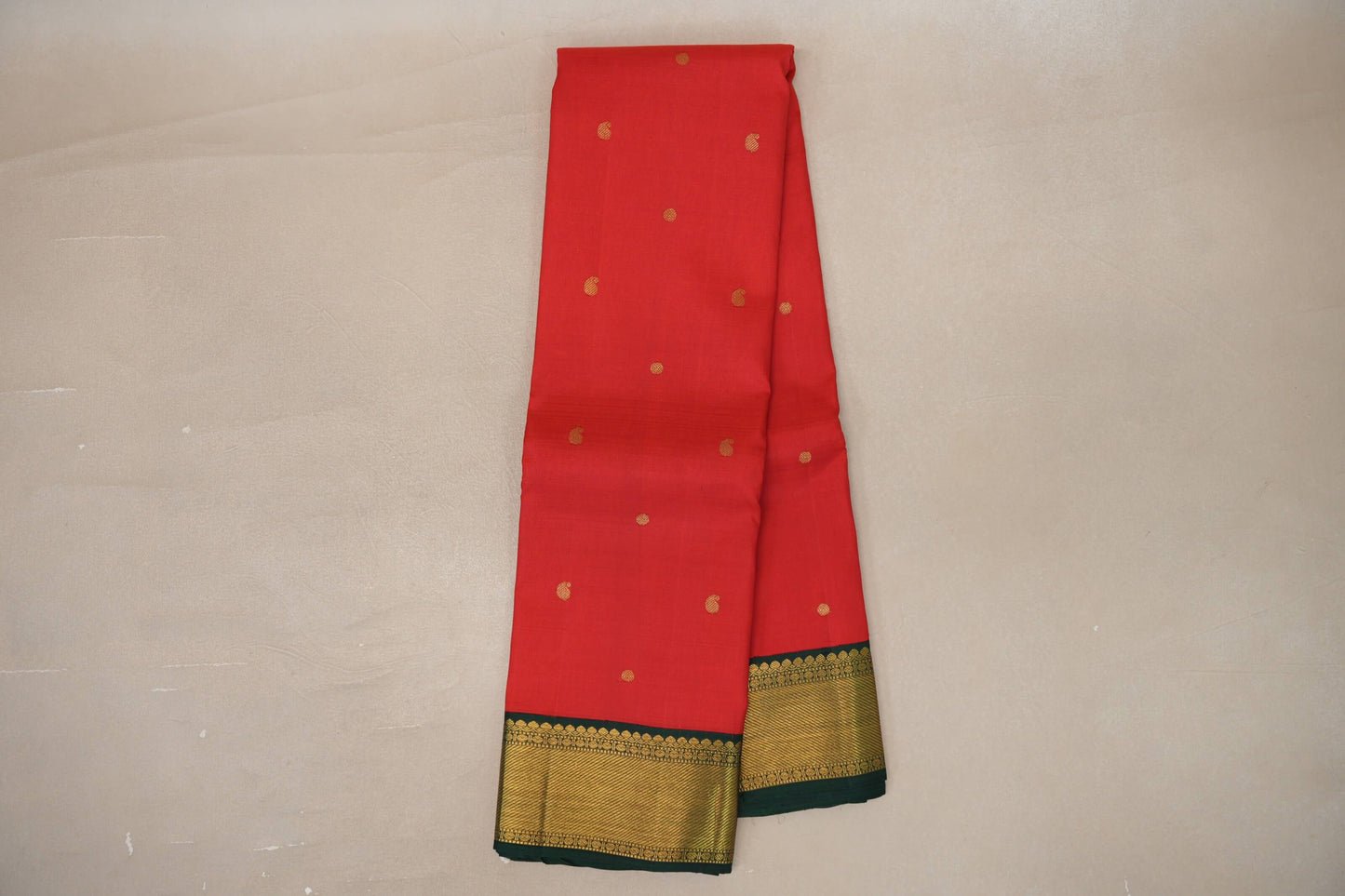 Online Tomato Red with Deep Bottle Green Borders Vintage Kanjivaram Silk Saree