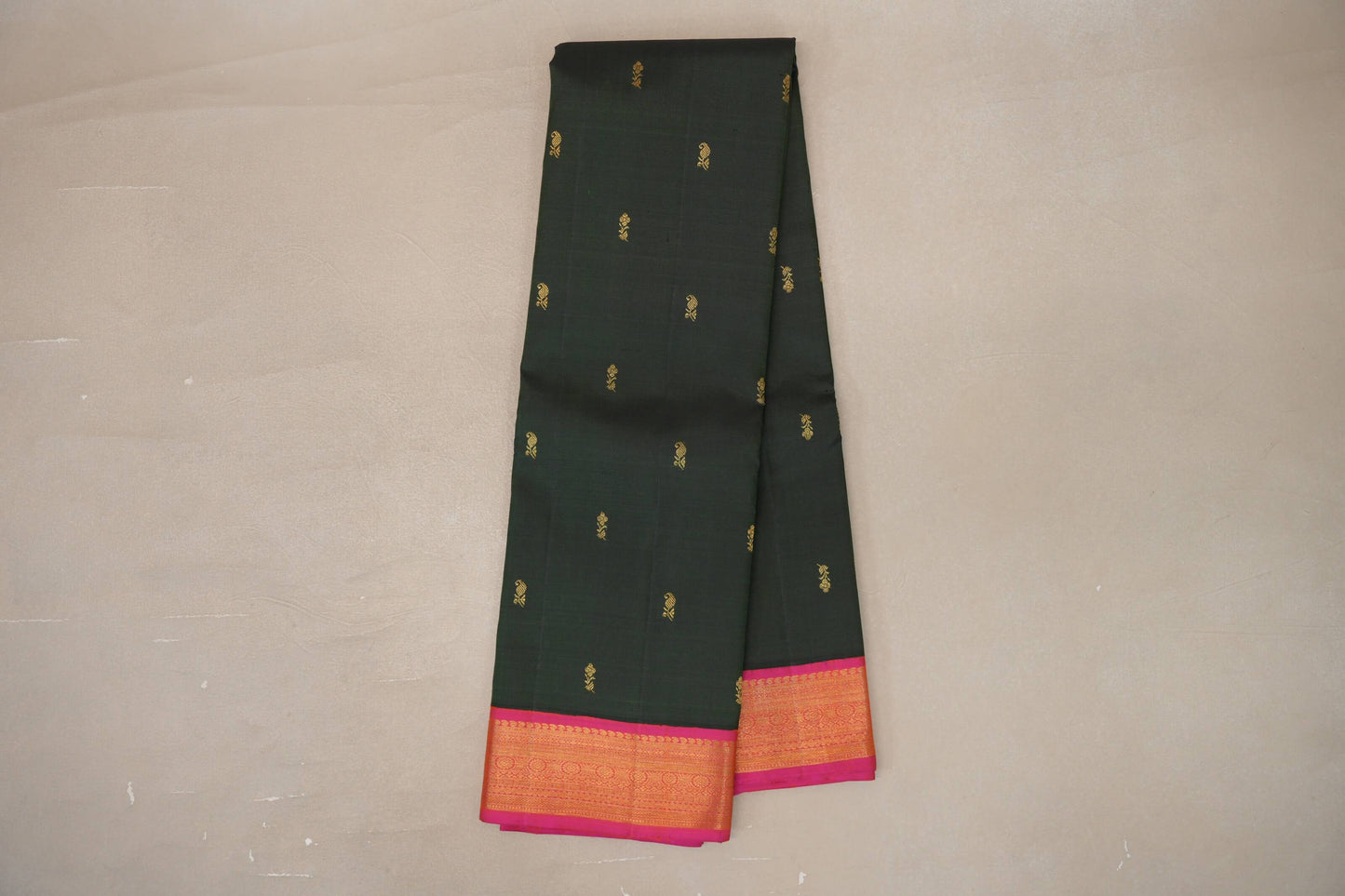 Online Bottle Green with Orangish Pink Borders Vintage Kanjivaram Silk Saree
