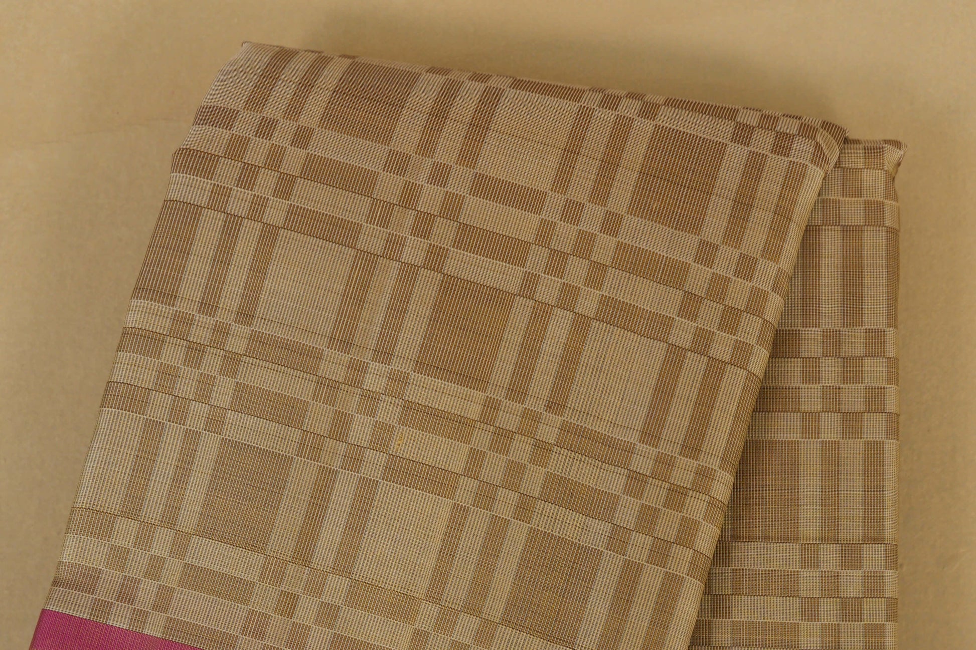 Cream with Pink Borders Vintage Kanjivaram Silk Saree body